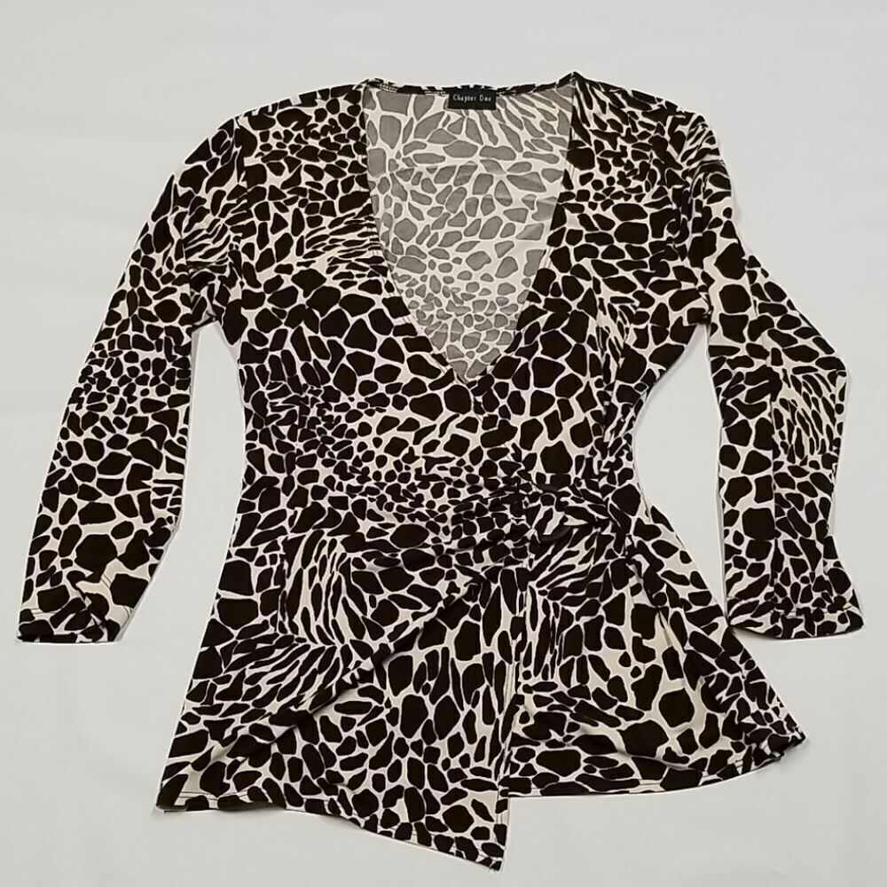 Chapter One Blouse Women's Size Small Leopard Print Long Sleeve Pull Over Tan